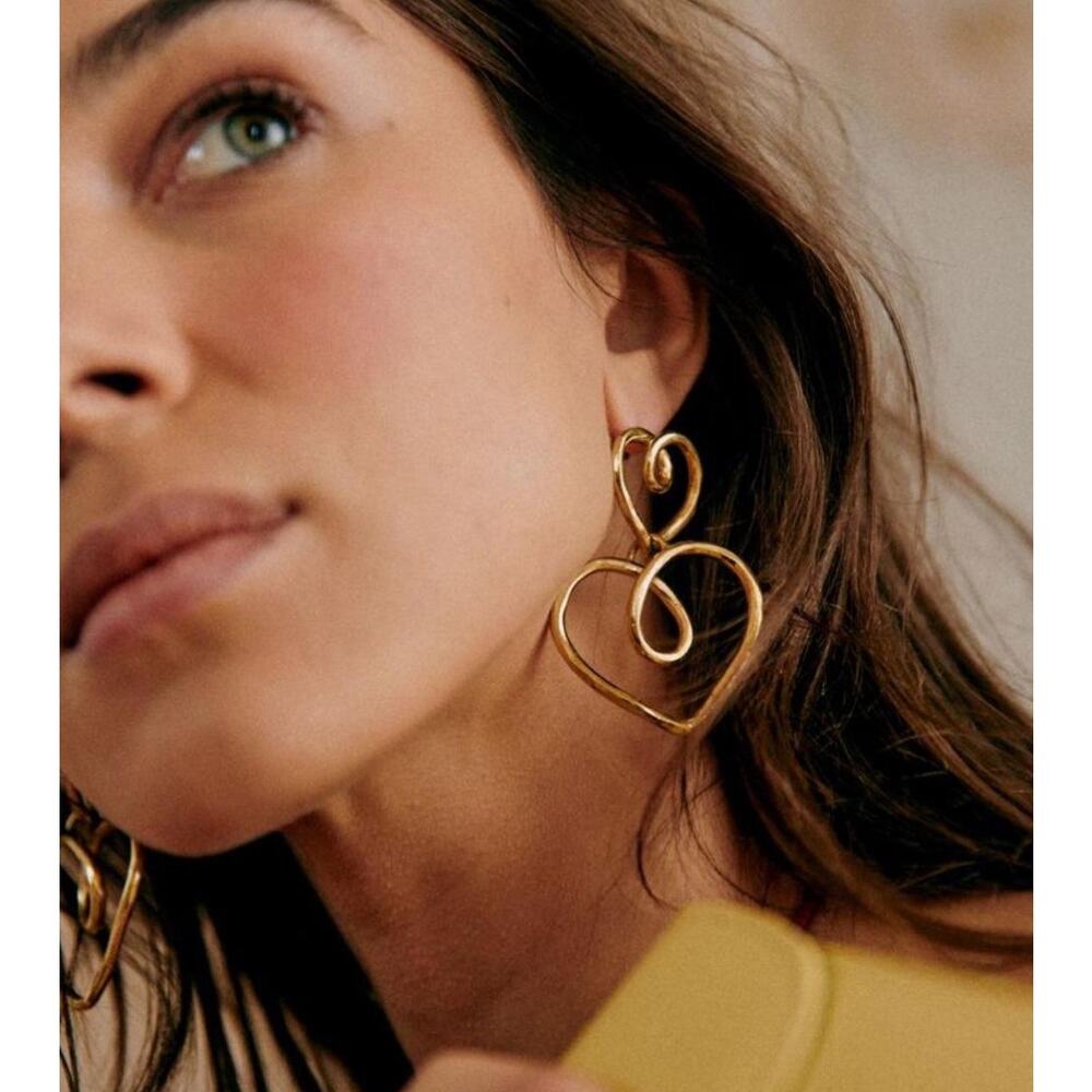 La Maille Sezane Cœur Earrings Gold - Size TU✨